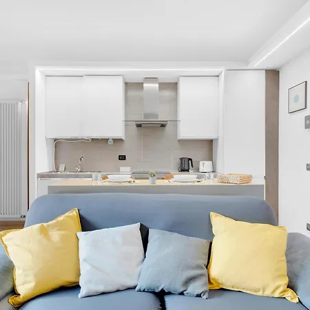 Milano-gorla M1 Moderno 10 Min Duomo Apartamento Milão